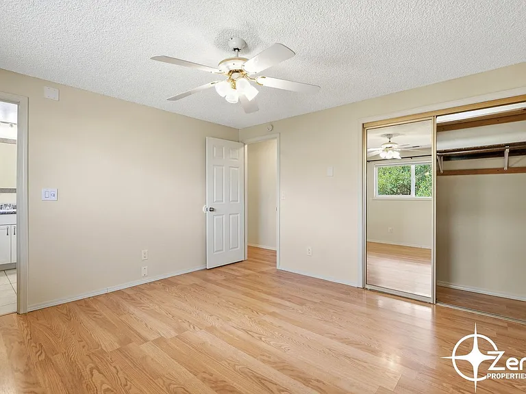 12719 NE 10th Ave — Photo 22