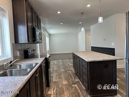 4th image of 5237 Flower Dr