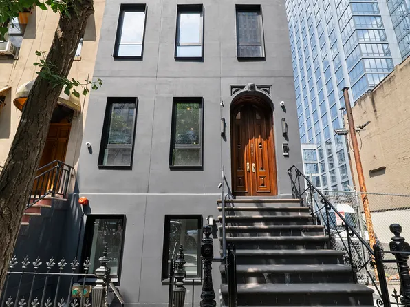 317 West 51st Street image 11 of 13