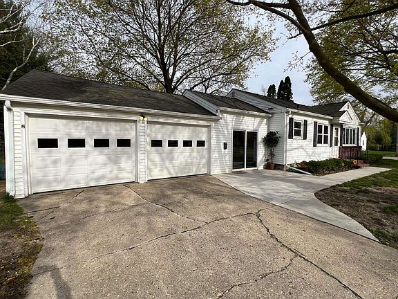 3rd image of 804 N Pine St