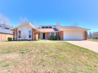 12004 Royal Coach Dr, Yukon, OK 73099