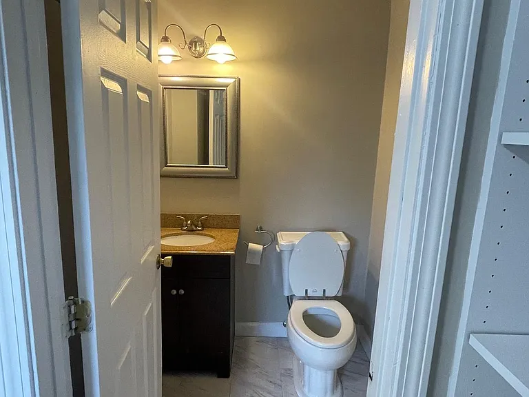 316 Georgetown Dr — Photo 17