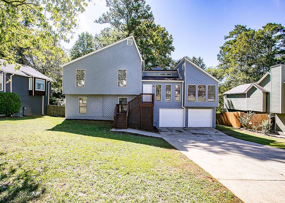 1st image of 2423 Broward Dr NE