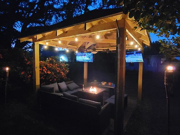 Gazebo w/fire pit, massive backyard, tv mounts, outdoor sectional couches