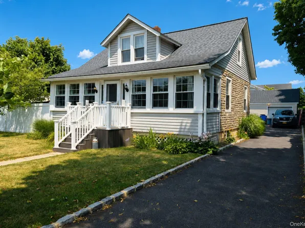 185 Ferndale Boulevard, Islip, NY 11751