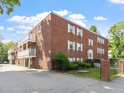 276 Albion St APT 12, Wakefield, MA, 01880