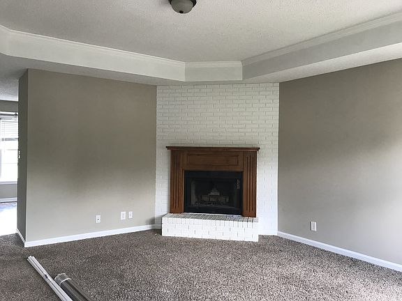 2nd image of 334 Brook Mead Dr