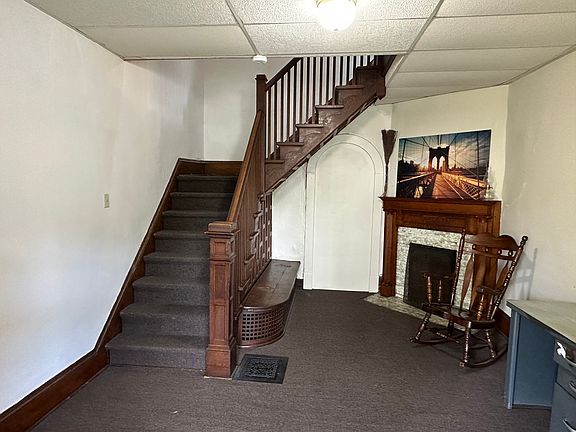 2nd image of 293 N Union Ave #2