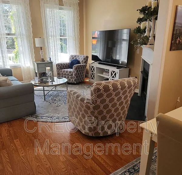 105 Barberry St — Photo 5