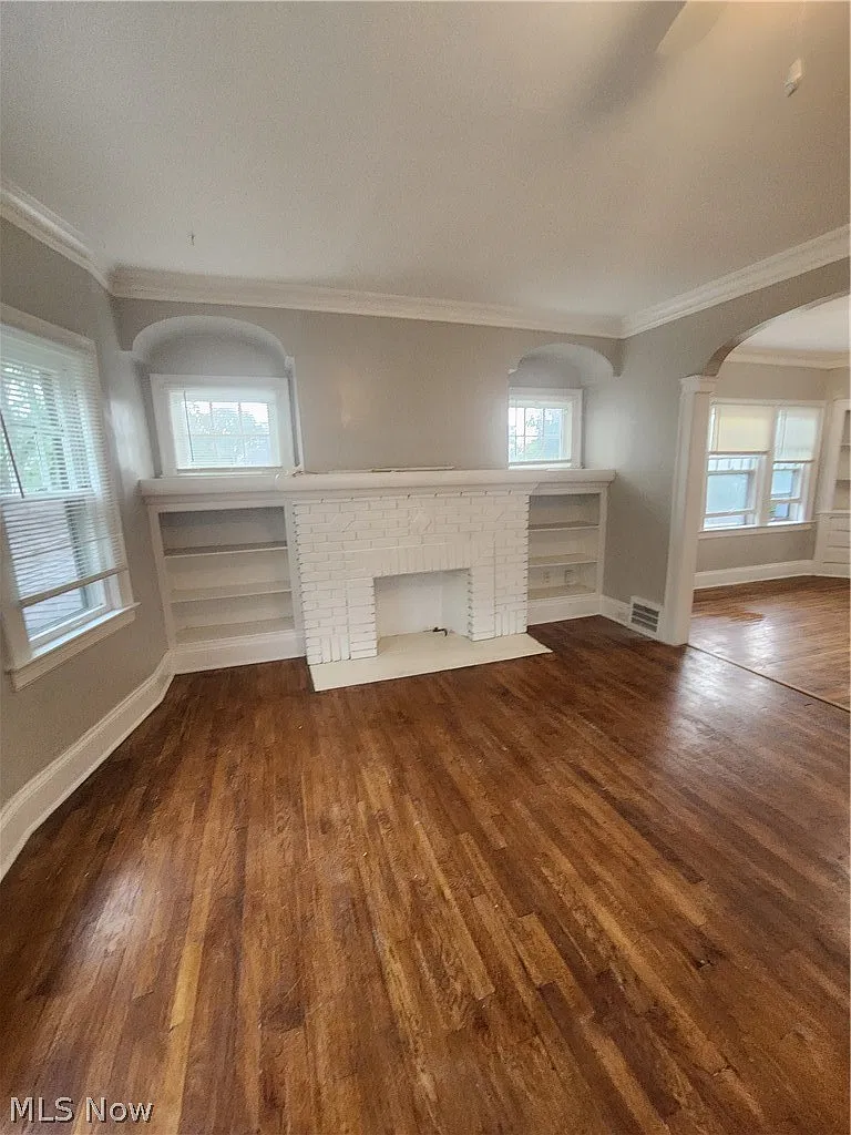 3 bed, 1.0 bath, $1,300 — Photo 2