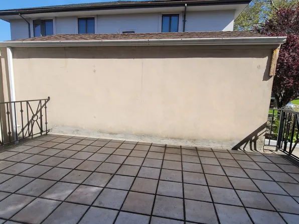 2723 Quentin Road image 4 of 7