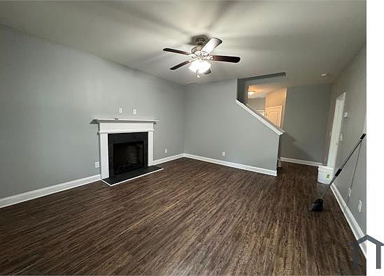 3rd image of 648 Stevens Pl