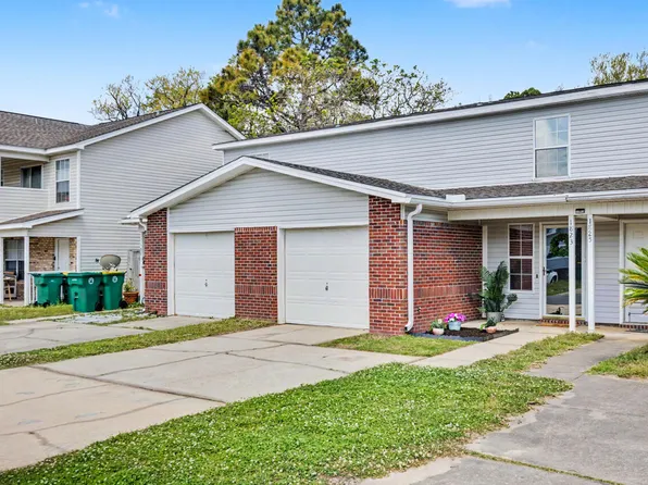 1823 Pointed Leaf Ln, Fort Walton Beach, FL 32547