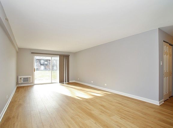 2nd image of 1815 Whitechapel Dr Unit 1B