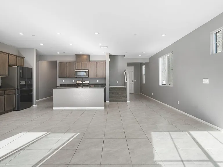 10949 Oregano Ave — Photo 11