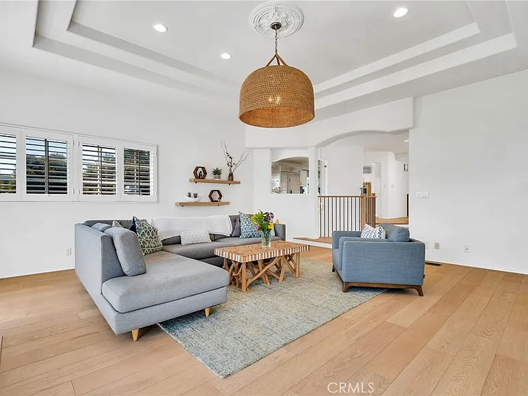 1021 Avenue D — Photo 46