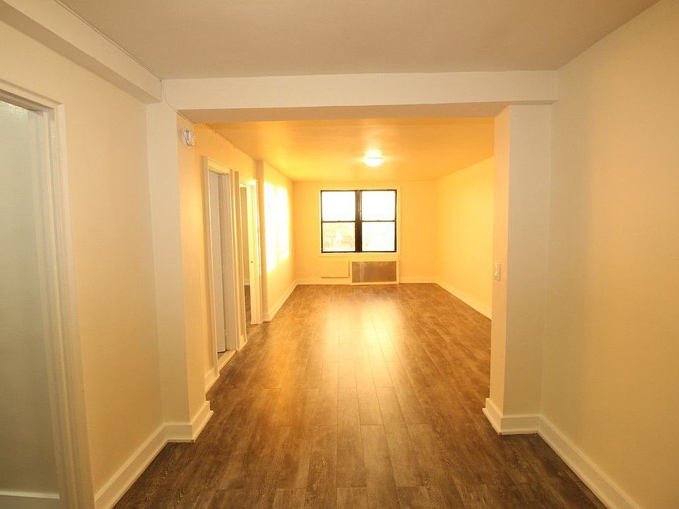 1st image of 4140 Denman St APT 6V
