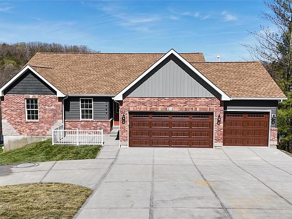 4th image of 10065 Waterford Dr