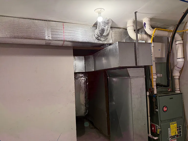 120 Mason Ave — Photo 24