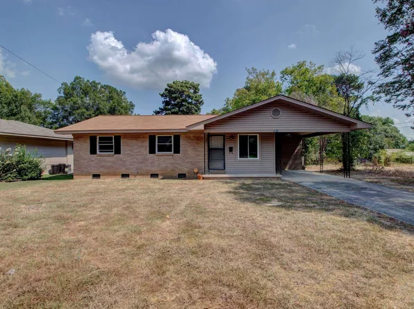 9300 Cloverhill Rd, Little Rock, AR 72205