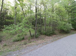 Northcreek Dr, Palmerton, PA 18071