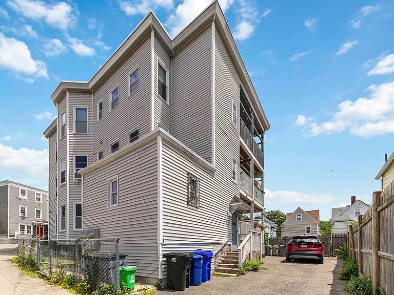 14 Torrey St #1 — Photo 33