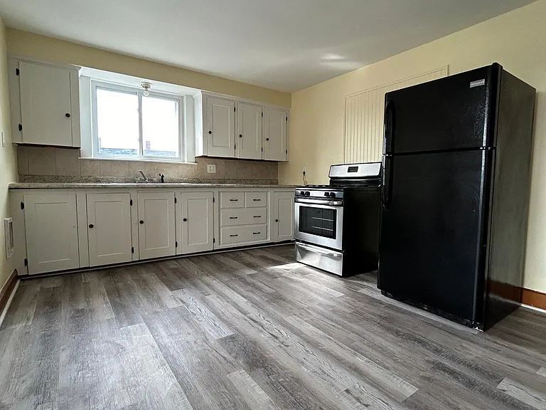 71 Lock St #C — Photo 1