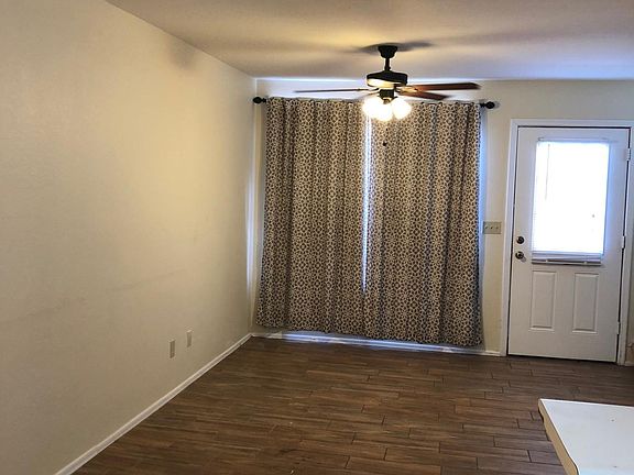 4th image of 625 S Westwood St #158