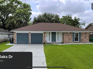 910 Grand Oaks Dr, Houston, TX 77015