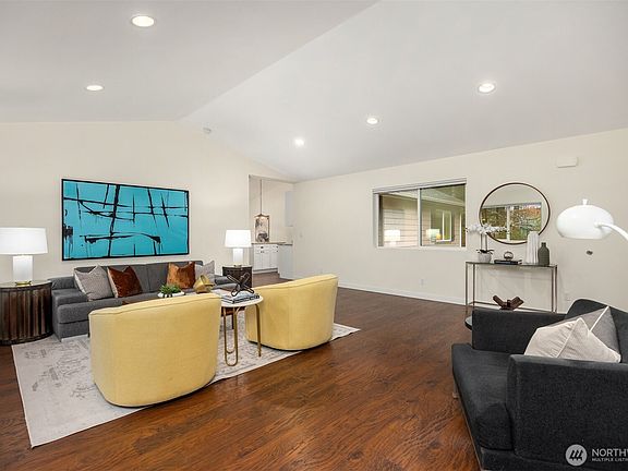 4th image of 6770 Regency Drive SE