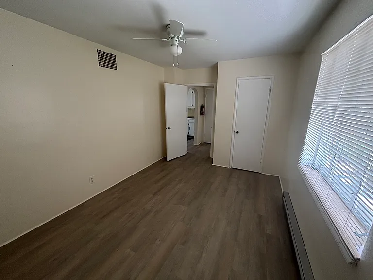 2201 5th Ave N #1/2 — Photo 9