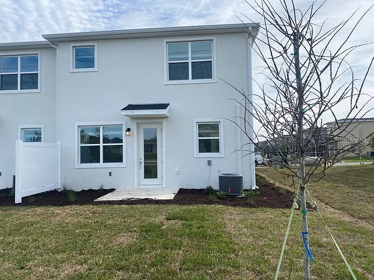 510 Bogey Dr — Photo 2
