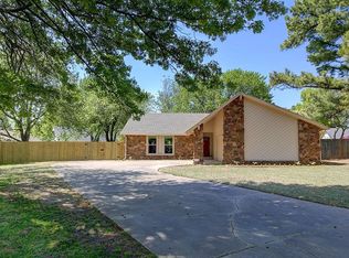 121 W Hot Springs Ct, Broken Arrow, OK 74011