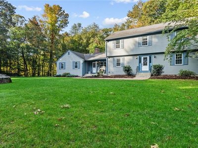 305 Spring Valley Dr, East Greenwich, RI, 02818