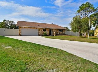 9003 60th Ave E, Bradenton, FL 34202