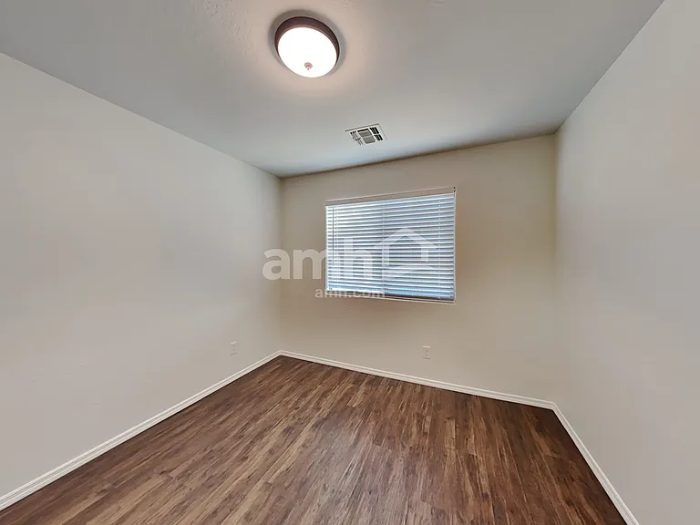 17238 W Maui Ln — Photo 16