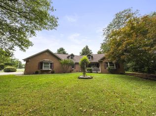 91 Canyon Villa Dr, Hebron, OH 43025