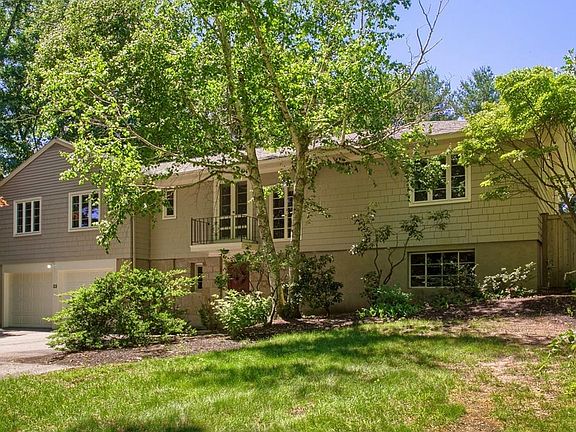 2nd image of 33 Coburn Hill Rd