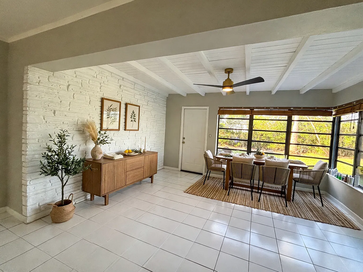 4 bed, 2.5 bath, 1898 sqft, $5,500 — Photo 1