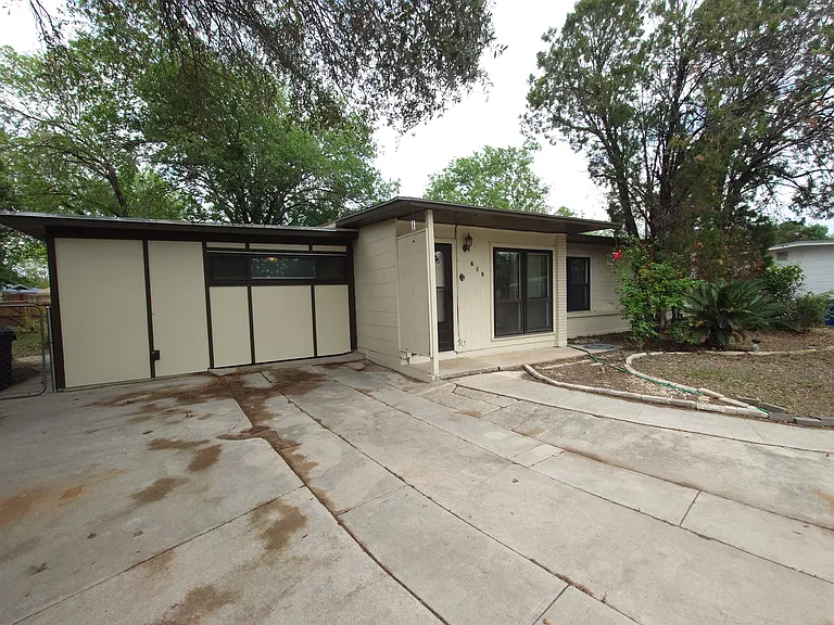 203 Haverford Dr — Photo 6