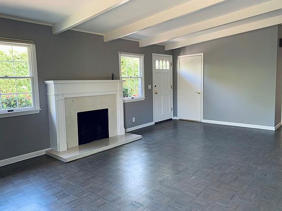 4th image of 3374 Saint Michael Dr