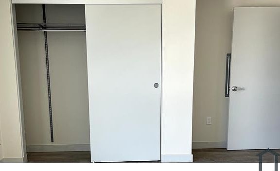 3rd image of 6515 Crenshaw Blvd