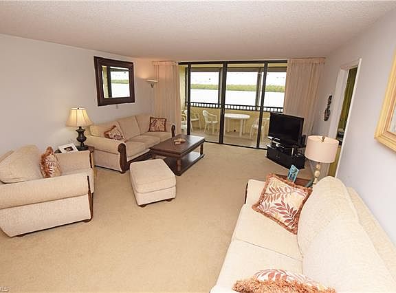 5th image of 4223 Bay Beach Ln #2D