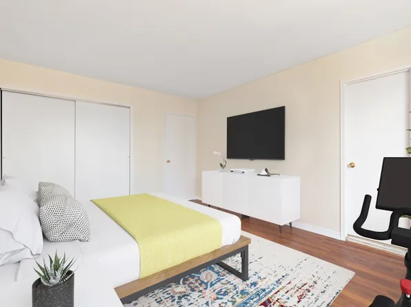 104-20 Queens Boulevard image 4 of 25