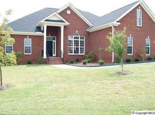16292 Bruton Cir NW, Harvest, AL 35749