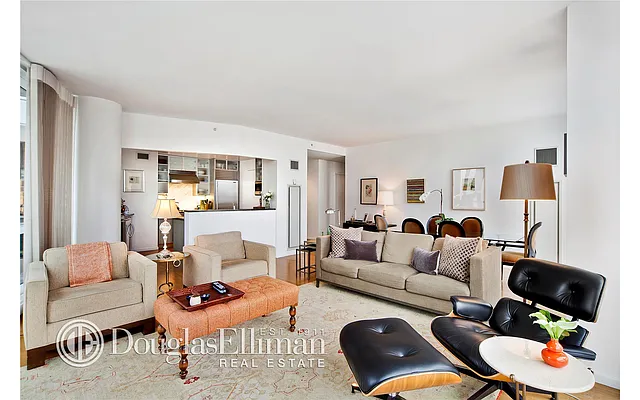 Rented by Douglas Elliman | media 28