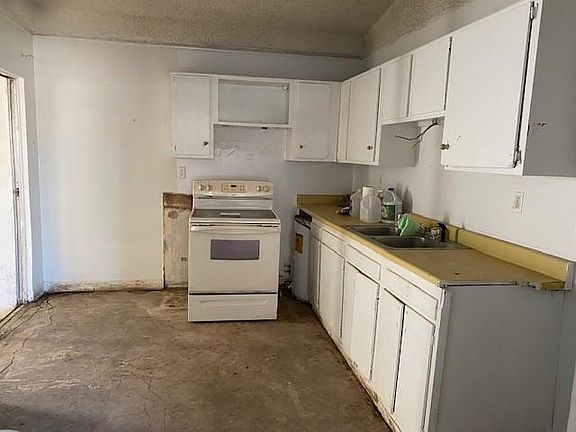 5th image of 1503 Charles St