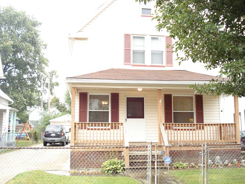 Well cared for Old Brooklyn area home