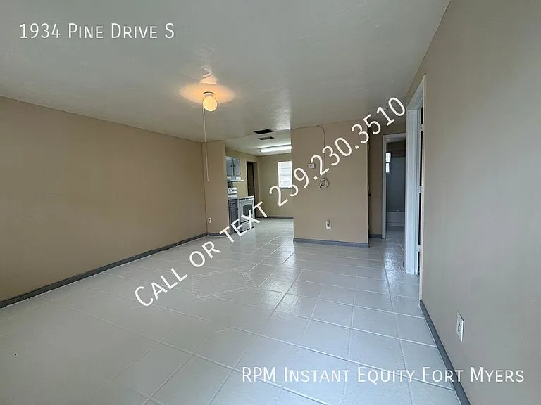 1934 S Pine Dr — Photo 3