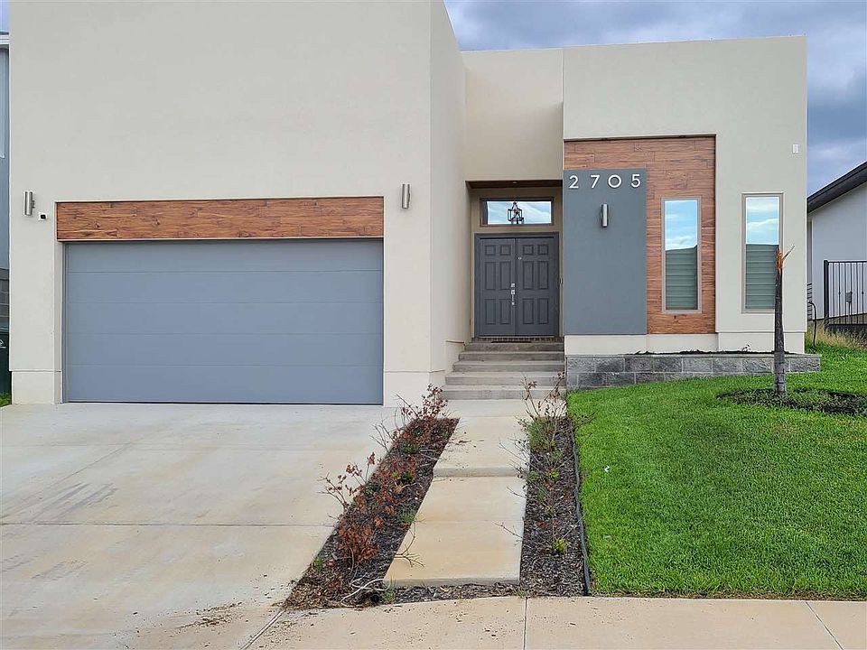 1st image of 2705 Corsican Ln
